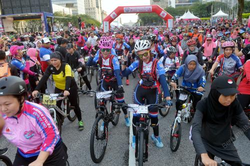 PTJ03_11032017_WANITA