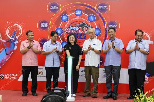 PROF DATUK DR AZLINDA AZMAN