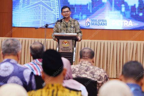AKMAL NASRULLAH MOHD NASIR