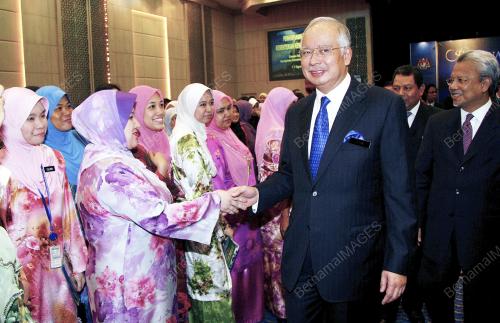 MOHD NAJIB TUN ABDUL RAZAK