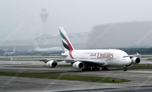 PTJ03_12012012_EMIRATES