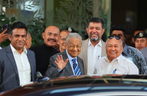 TUN DR MAHATHIR MOHAMAD