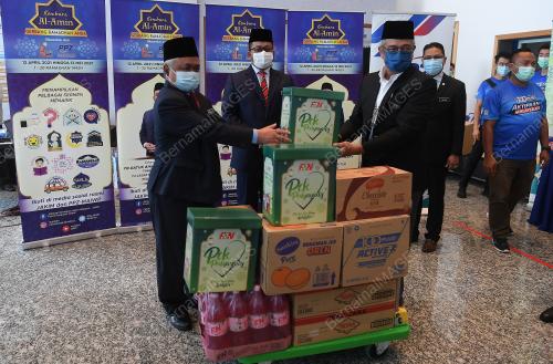 DATUK AHMAD MARZUK SHAARY