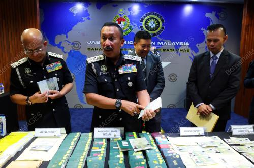 DATUK RUSLIN JUSOH