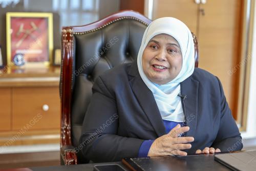 DATUK RUBIAH WANG
