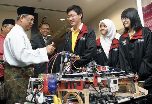 MUHYIDDIN YASSIN