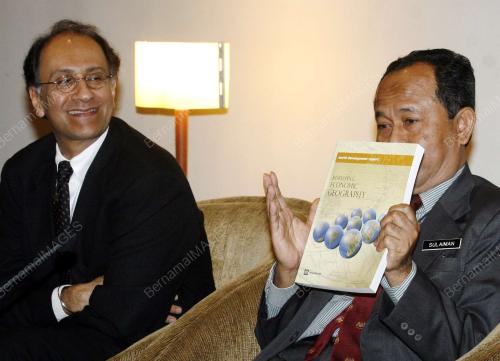 DR SULAIMAN MAHBOB