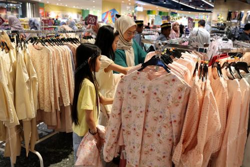 TINJAUAN PERSIAPAN HARI RAYA