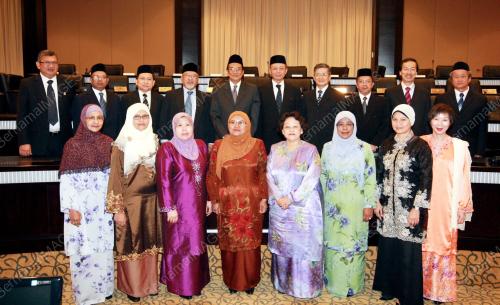 TUN ZAKI TUN AZMI