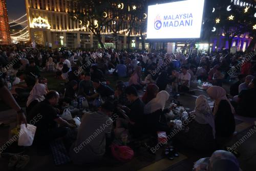 BERBUKA PUASA DI DATARAN PUTRAJAYA