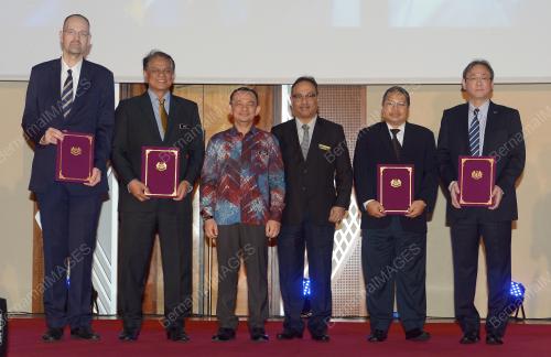 PTJ03_15112018_DIALOG_BN201811143666