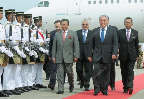 PTJ03_17042012_KAZAKHTAN
