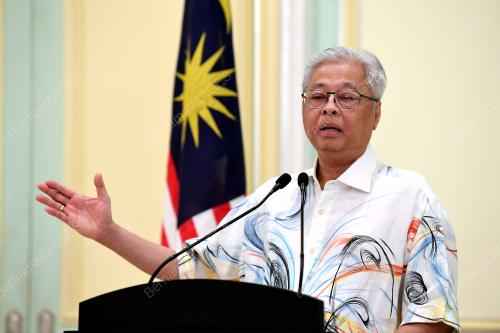 DATUK SERI ISMAIL SABRI YAAKOB