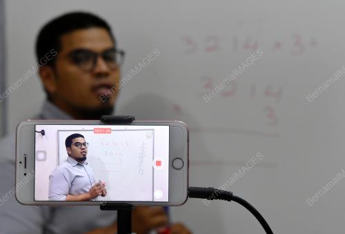 MOHD SHAFIQ ROSLAN