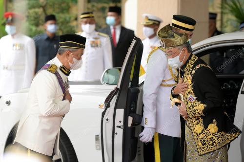 AL-SULTAN ABDULLAH RI'AYATUDDIN AL-MUSTAFA BILLAH SHAH 