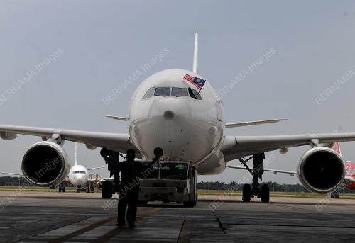 PESAWAT MALAYSIA AIRLINE