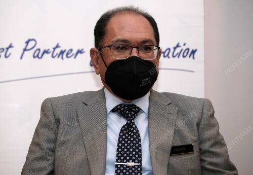 DATUK SERI HASNOL ZAM ZAM AHMAD