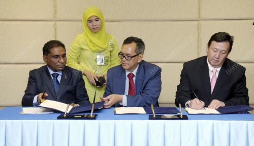 PTJ03_19042013_NFC