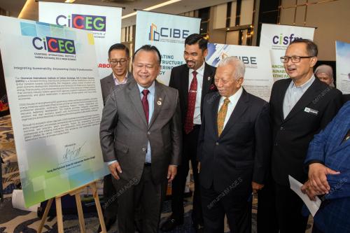 DATUK SERI ALEXANDER NANTA LINGGI