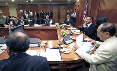ISA, MEDIA DAN ISU-ISU SEMASA