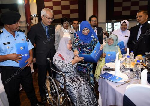 PTJ03_20032018_APC_WANITA
