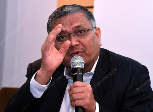 DATUK DR SHAMSUL ANUAR NASARAH