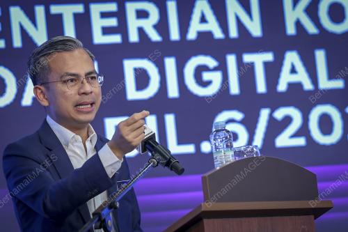 FAHMI FADZIL
