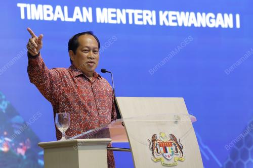 DATUK SERI AHMAD MASLAN