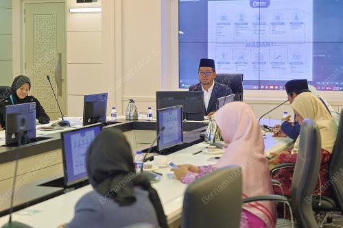 DR ZULKIFLI HASAN