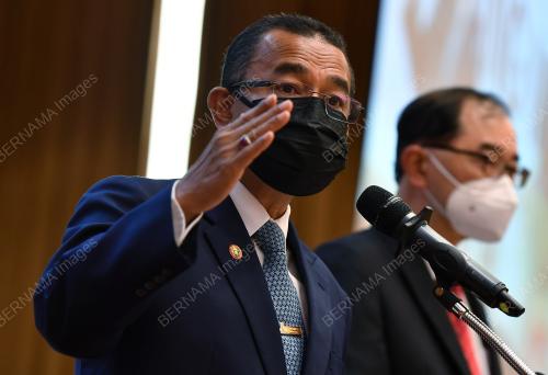 DATUK DR NOOR AZMI GHAZALI