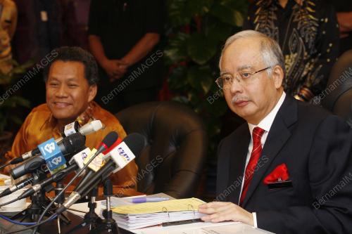 NAJIB TUN RAZAK