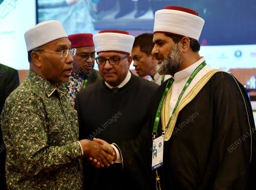 DATUK IDRIS AHMAD