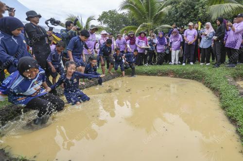 DATUK SERI DR AN AZIZAH WAN ISMAIL