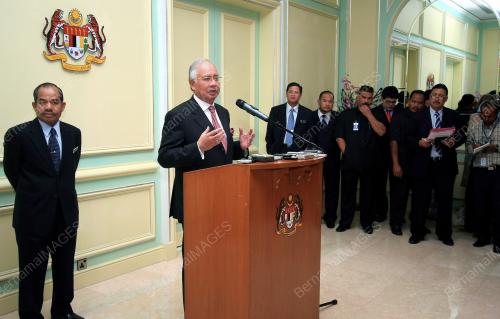 NAJIB TUN ABDUL RAZAK
