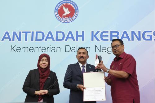 DATUK RUSLIN JUSOH