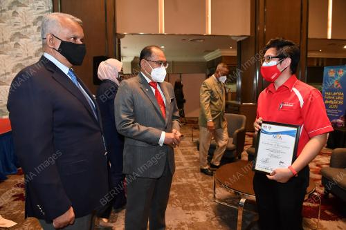 DATUK SERI HASNOL ZAM ZAM AHMAD