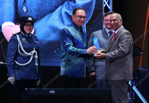 DATUK SERI ANWAR IBRAHIM