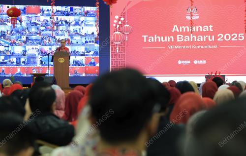 FAHMI FADZIL