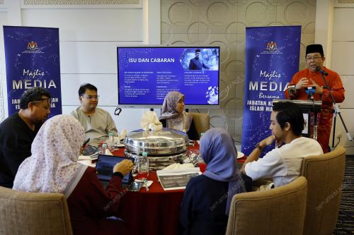 DATUK DR SIRAJUDDIN SUHAIMEE