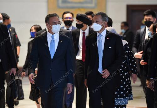 DATUK SERI HISHAMMUDDIN TUN HUSSEIN