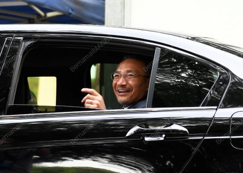 DATUK SERI HISHAMMUDDIN TUN HUSSEIN