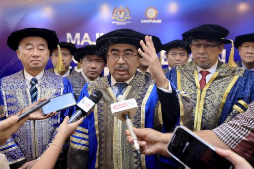 DATUK SERI JOHARI ABDUL GHANI