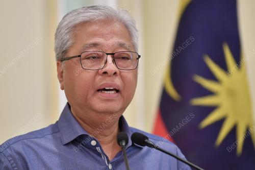 DATUK SERI ISMAIL SABRI YAAKOB