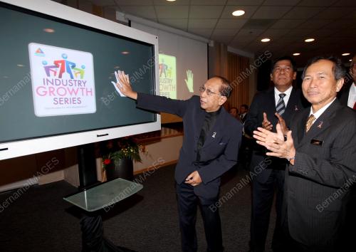 DATUK SERI DR RAIS YATIM