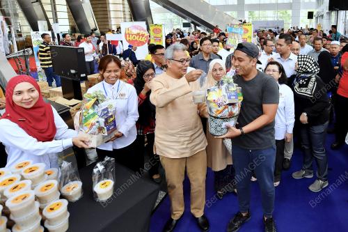 PTJ03_25052019_JUALAN