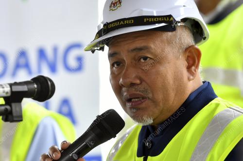 DATUK SERI TUAN IBRAHIM TUAN MAN