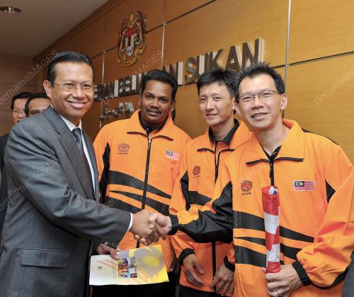 DATUK SERI AHMAD SHABERY CHEEK