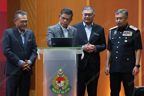 DATUK SERI SAIFUDDIN NASUTION ISMAIL