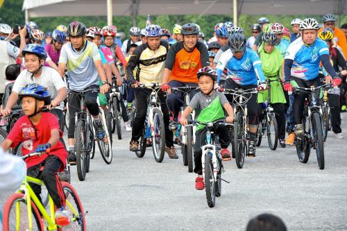 PTJ03_26102014_CERIA_KAYUH