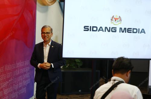 DATUK FAHMI FADZIL